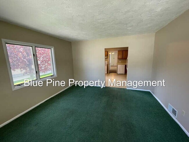 907 J St