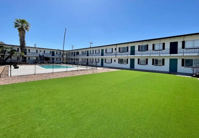 Photo - Swan Crest Apartments