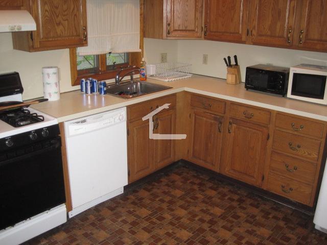 Building Photo - 145 Parsons St Unit 1