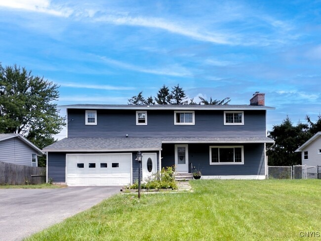 Photo - 7189 Coventry Rd N