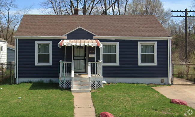 Building Photo - 899 Ohio St Rental
