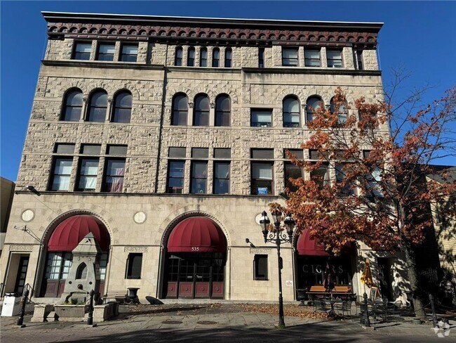 Building Photo - 535 Main St Unit 6 Rental