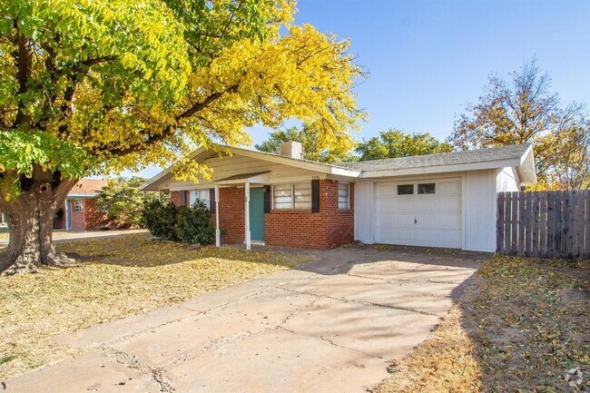 Building Photo - 722 W 4th St Unit A Rental