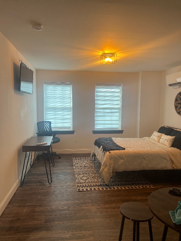 Photo - 2-4 Pearl St