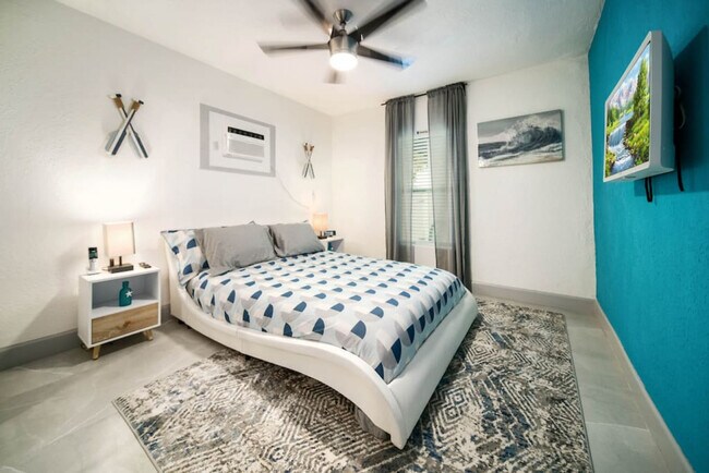 820 NE 14th Ave Unit SI ID1369638P