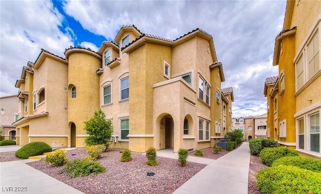 Photo - 8777 W Maule Ave