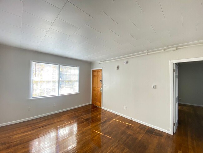 Photo - 118 Locust St Unit D