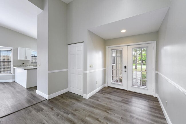 Photo - 916 Daffodil Dr