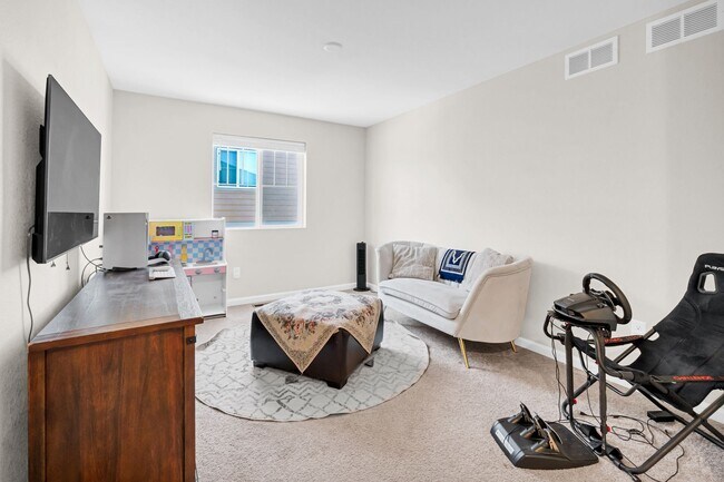 Photo - 2299 Villageview Ln