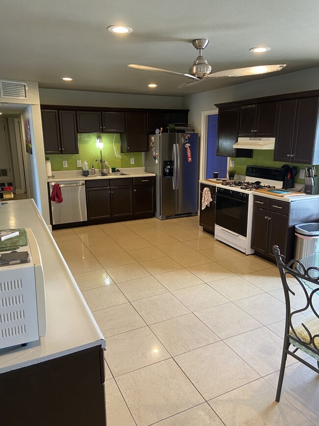 Photo - 6613 E Belleview St