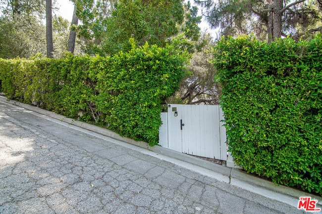 Photo - 9530 Moonridge Terrace Pl