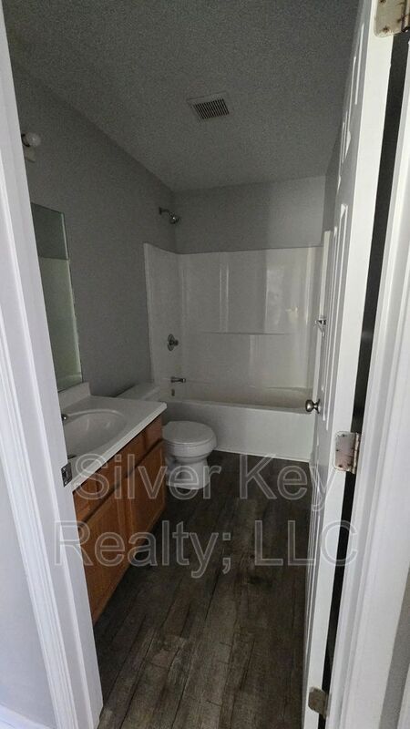 Photo - 236 Willow Creek Drive Unidad 3
