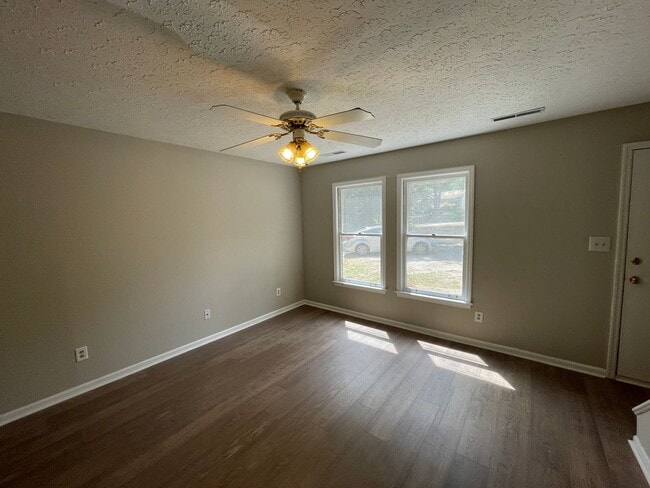 Photo - SHJ139-1131 Bridges Unit 1131 Bridges Street  B