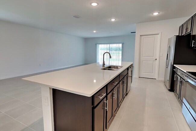 Photo - 258 Amber Way