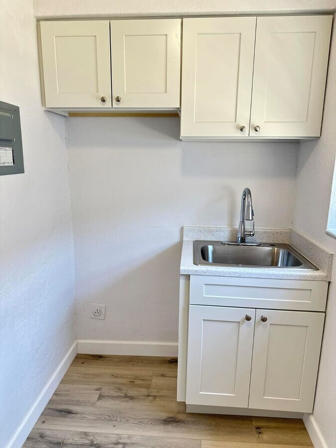 Live Cheap LLC - Live Cheap LLC Apartment Unit 2