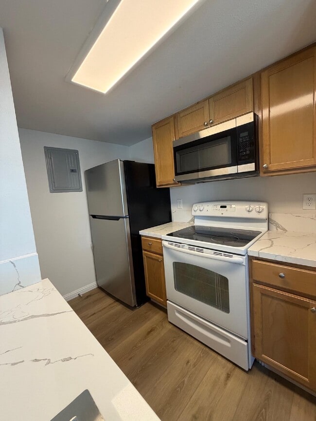 609 Avenida del Platino
