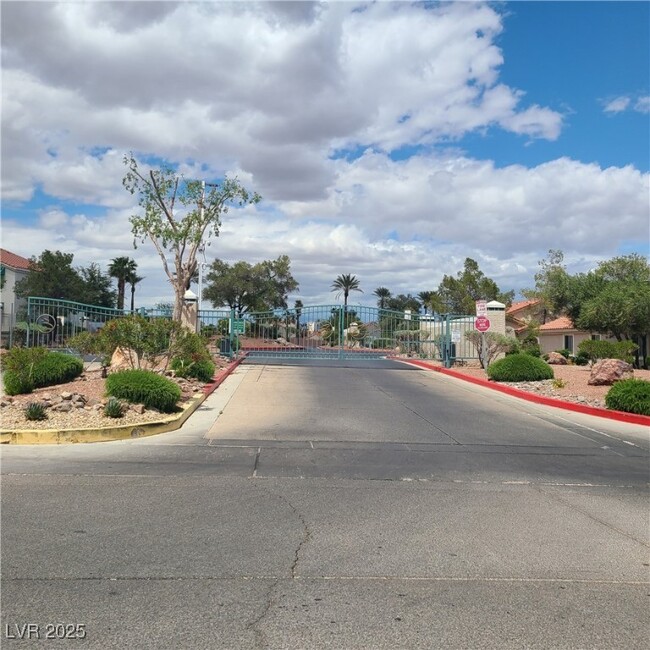 Photo - 636 Yacht Harbor Dr Condo Unit 104