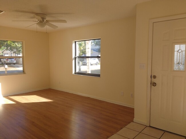 Photo - 2054 Los Lomas Dr