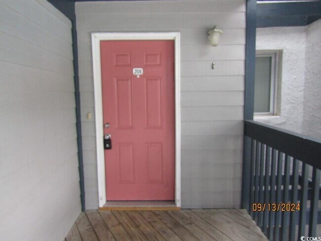Photo - 1500 Cenith Dr