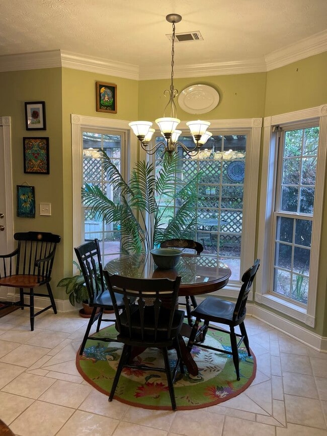 Photo - 655 Belmonte Dr
