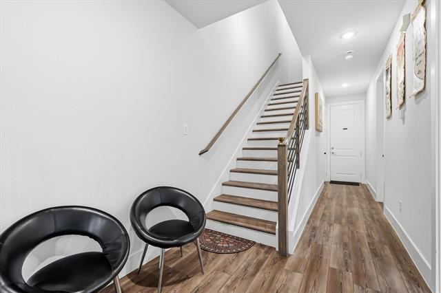 Photo - 8132 Bromley Dr