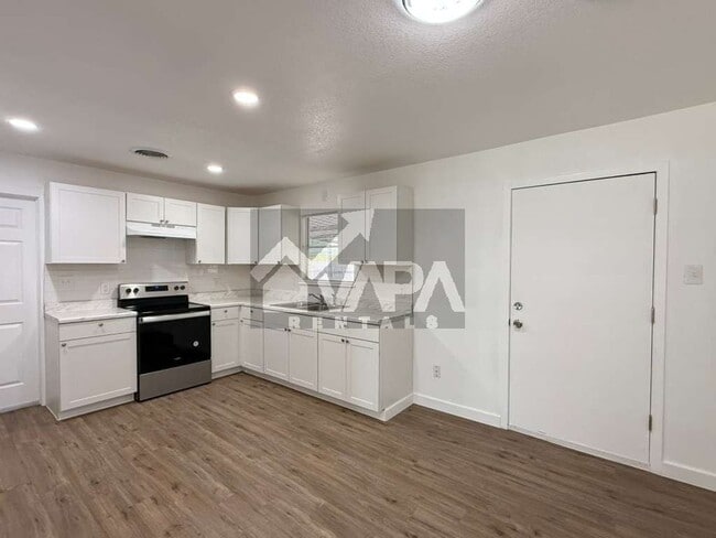 Photo - 7819 Quirt Dr