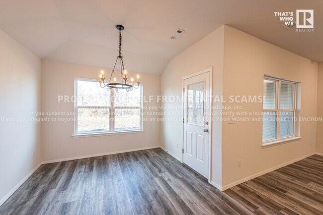 Photo - 916 E Bunting St