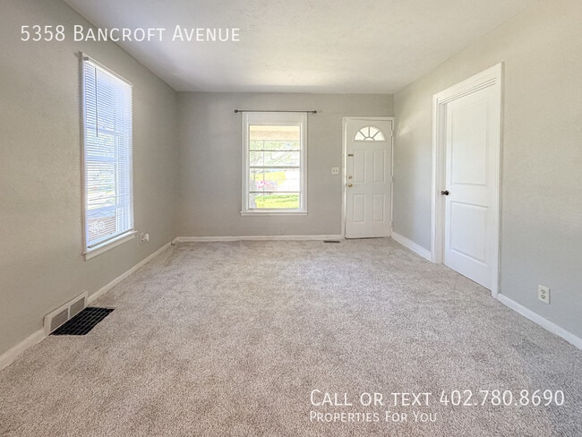 Photo - 5358 Bancroft Ave