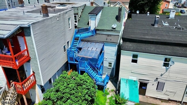 50 Oak St