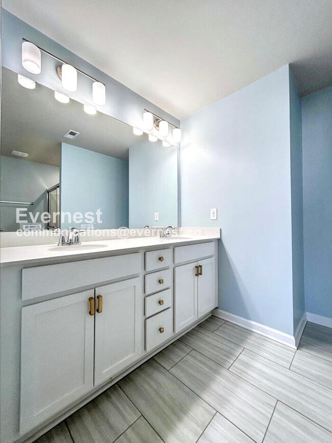 Photo - 8037 Alderton Ln