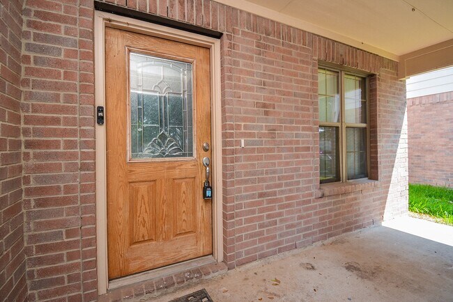 Photo - 15426 Lynford Crest Dr