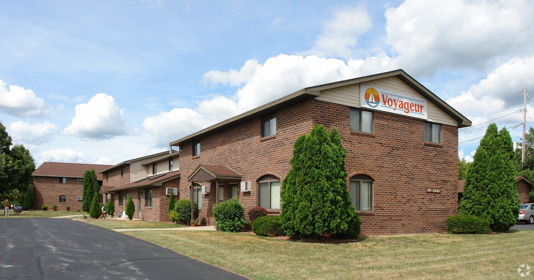 Voyageur Apartments - Voyageur Apartments