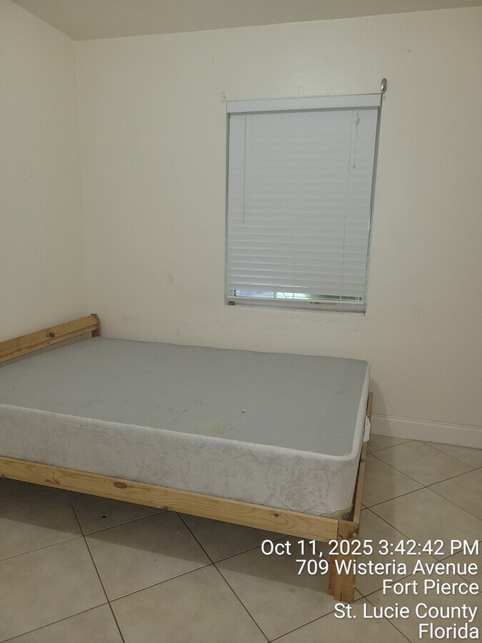 Photo - 709 Wisteria Ave