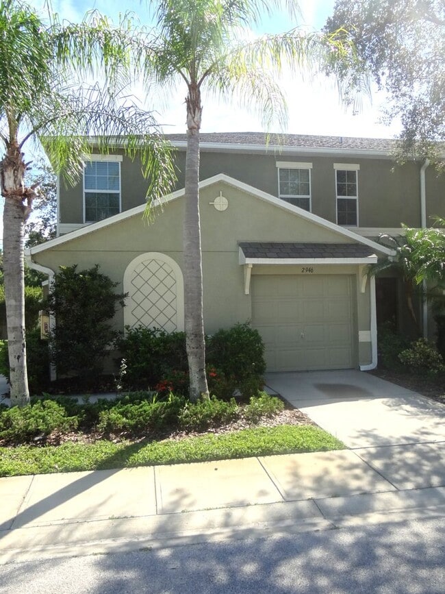 4 bedroom, 2.5 bath, 1 car garage townhouse - 4 bedroom, 2.5 bath, 1 car garage townhouse
