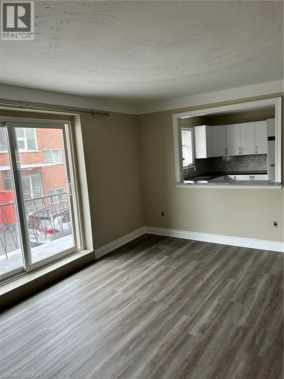 Photo - 723 Upper James St Unit 2