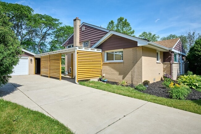 Photo - 1226 Longmeadow Dr Casa