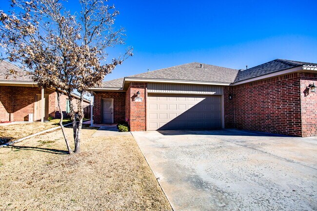 Photo - Gorgeous Duplex in South Lubbock