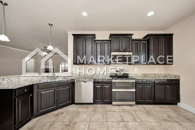 Photo - 275 Harold Murphy Dr