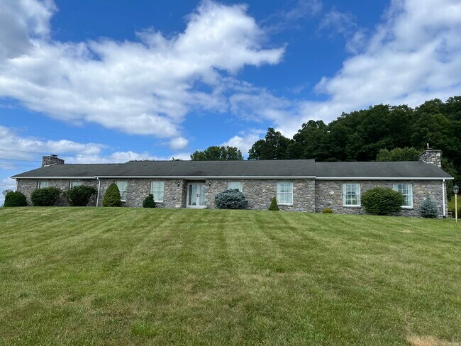 Photo - 1281 Stony Hill Rd