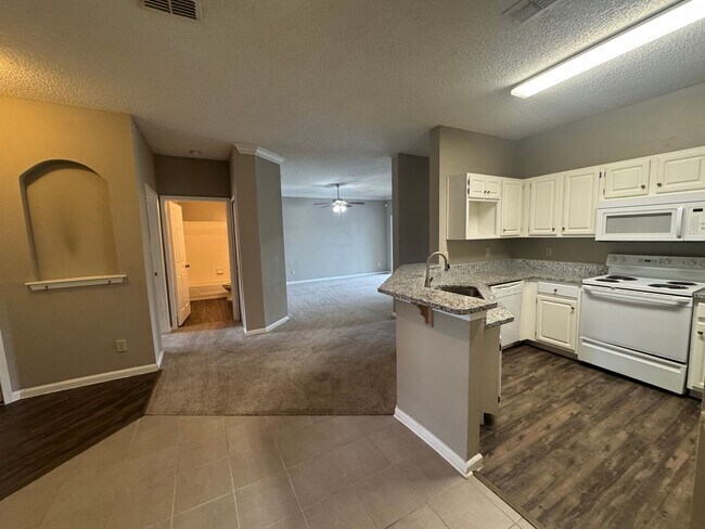 Photo - Sail Cove 2/2 Upstairs Condo Available Now!