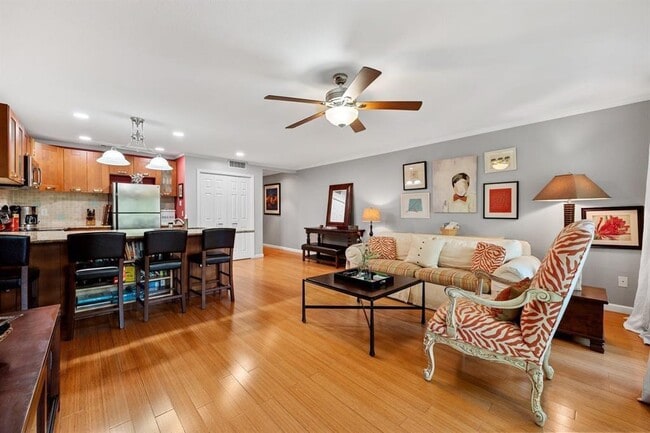 Photo - 1818 S Lakeshore Blvd Unit 15