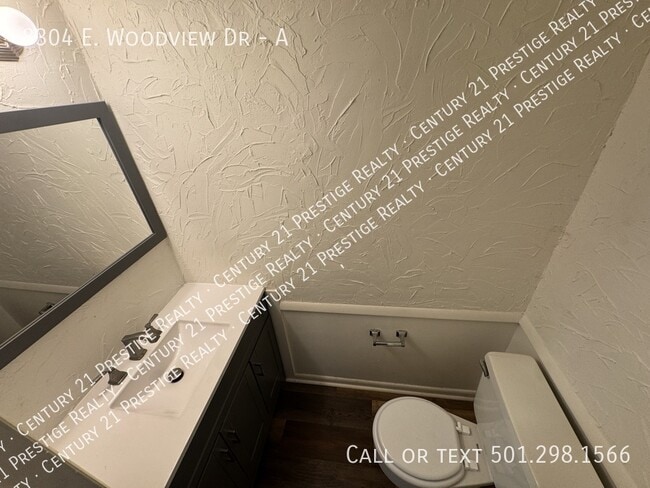 Photo - 8304 Woodview Dr N Unit A
