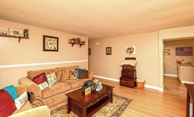 Photo - 2640 Bellsburg Dr