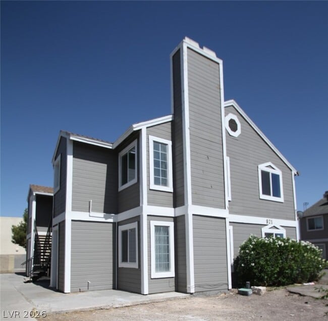 Photo - 921 Snug Harbor St