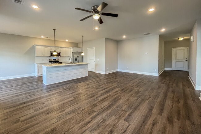 Photo - 16 Greyfield Dr