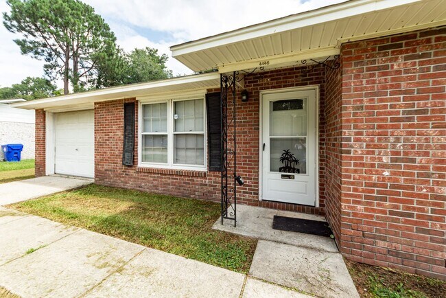 Photo - 4446 Farmwood St