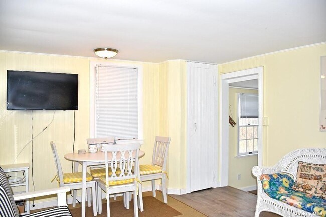 66 Dune Rd