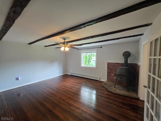 693 Townsbury Rd