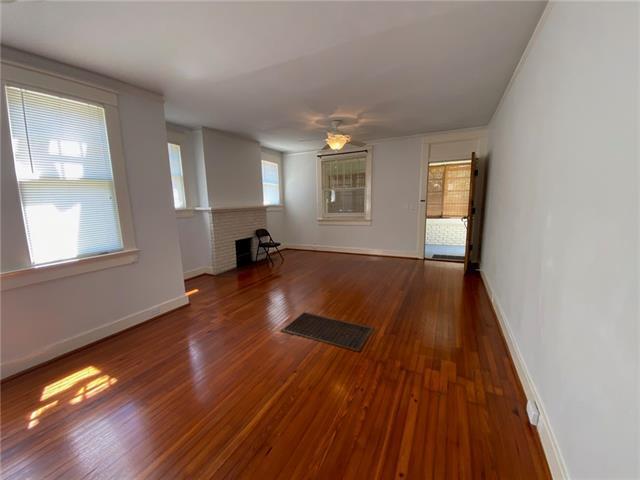 Photo - 7319 Nelson St