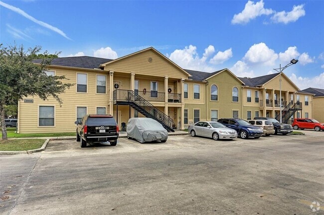 Building Photo - 2018 Laverne St Unit 2 Rental